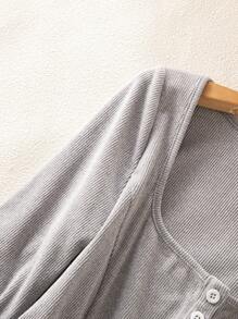 SHEIN BASICS Casual Solid Color Scoop Neck Cropped Fitted T-Shirt For Women