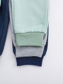 SHEIN Bộ 6 món/Bộ quần dài tay cổ tròn in chữ phong cách thể thao thường ngày cho bé trai, phù hợp với mọi mùa và mùa thu/đông, tuyệt vời để chụp ảnh, mặc ngoài trời hoặc trong nhà. Bộ đồ nỉ thời trang và dễ thương màu kaki và đen, phù hợp với nhiều dịp khác nhau - Nhiều màu - Xem 5