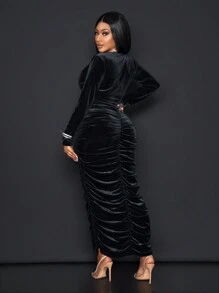 Slaydiva Elegant Party Green Deep V-Neck Ruched Long Sleeve Velvet Bodycon Dress - Black - View 2