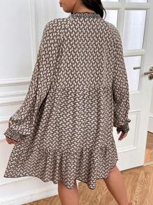 SHEIN Frenchy 大码休闲花卉印花 A 字形连衣裙