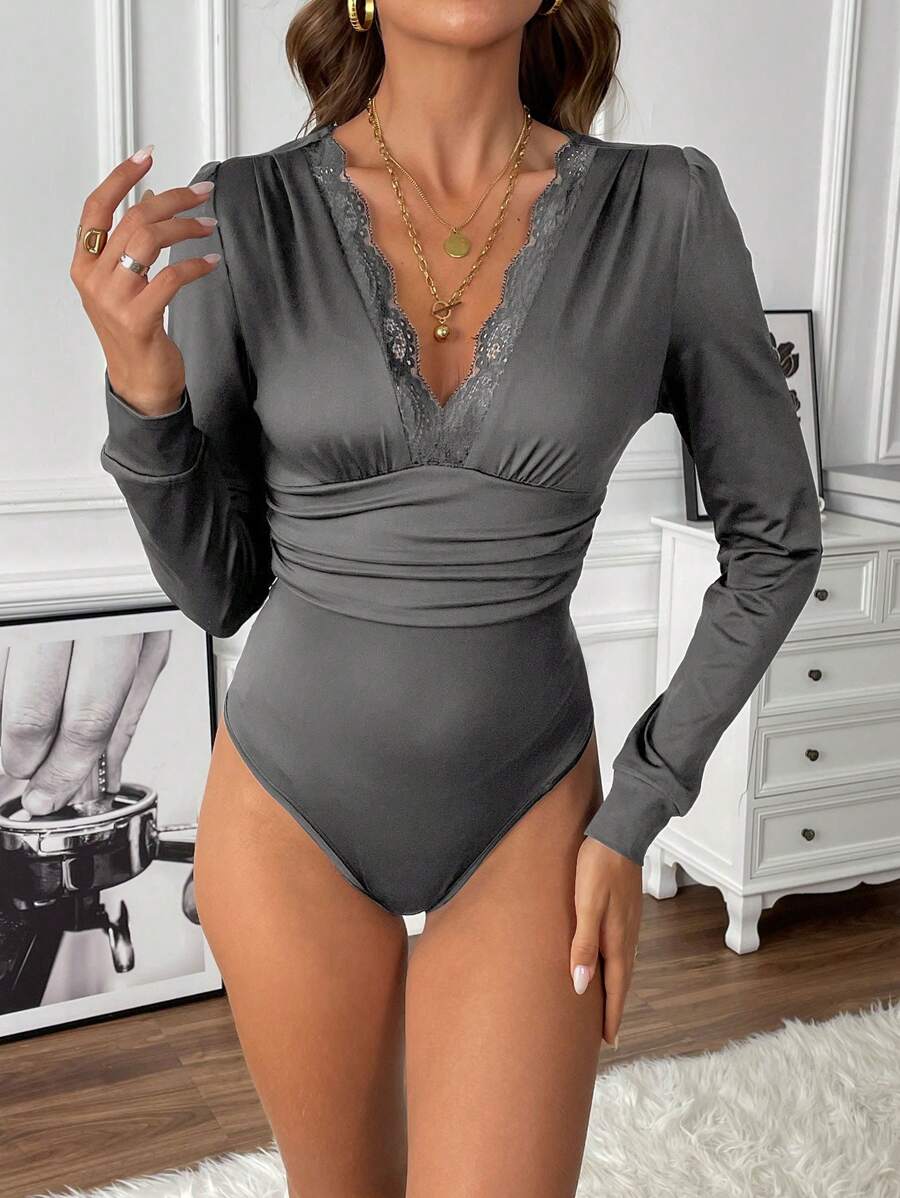 SHEIN Clasi 1 件优雅纯色 V 领蕾丝拼布褶皱长袖紧身衣 - 深灰色 - 查看 1