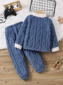 SHEIN Bộ đồ ngủ 2 món cho bé trai thu/đông thường ngày phối màu cổ gấu dễ thương trang trí áo dài tay và quần nỉ san hô dệt tổ ong mềm mại thoải mái hai mặt - Màu xanh hải quân - Xem 2