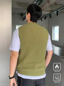 Manfinity CasualKnits 男式 V 领无袖字母印花休闲针织背心 - 彩色 - 查看 4