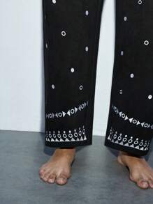 SHEIN Maija Women Plush Deer Velvet Embroidery Pattern Low Waisted Straight Leg Pants With Elastic Waist And Large Pockets, Casual, Autumn/Winter - Black - View 7