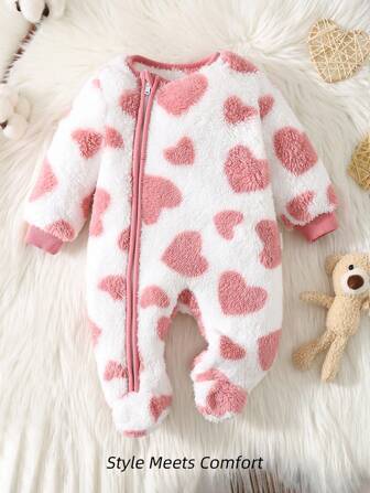 SHEIN Newborn Baby Girls Autumn/Winter Cute Minimalist Heart Graphic Rib Collar & Cuffs Long Sleeve Soft Double-Faced Fleece Zip Front Romper Jumpsuit For Home Wear