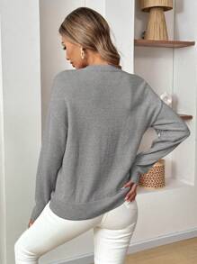 SHEIN LUNE Áo len nữ dệt kim thoải mái, mềm mại, đính ngọc trai, thích hợp cho mùa thu đông. - Màu xám đen - Xem 2