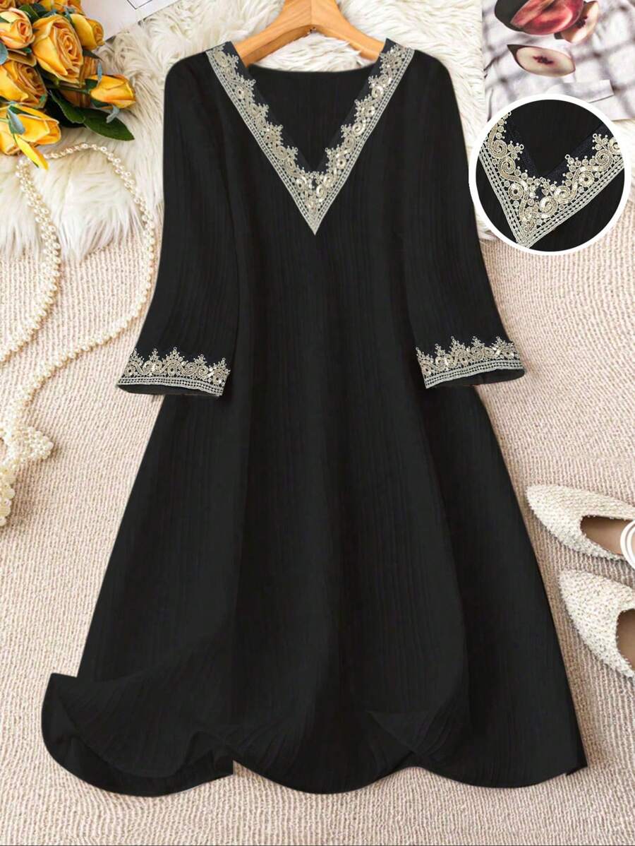 SHEIN LUNE Plus Size Casual V-Neck Dress With Gold Sequin Trim On Collar And Cuffs - Black - View 1