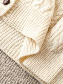 Calvaya 大码开衫毛衣，圣诞款针织开衫。既休闲又有丰富多彩的图案设计。在经典毛衣质地的基础上融入现代时尚元素。适合秋冬穿着，既保暖又能展现个人魅力。适合毕业典礼、音乐节、母亲节、万圣节、新年、情人节、感恩节、圣诞节、复活节、国庆节、舞会、除夕