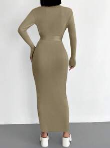 EURMUSE Vestido suéter feminino de cor sólida com decote em V e design torcido, elegante e justo, manga comprida - Caqui - Ver 4