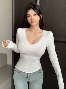 DAZY V-Neck Lace Splice Long Sleeve Women Fashion T-Shirt,Fall Clothes