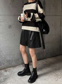 FRIFUL Women's Fashion PU Leather Pleated Loose Shorts