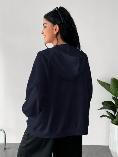SHEIN EZwear Áo nỉ dài tay có mũ màu trắng dành cho nữ cỡ lớn, dễ phối đồ, thích hợp mặc hàng ngày, mùa thu/đông.