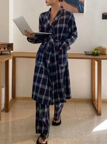 DAZY Conjunto de pijama de 2 piezas con bata a cuadros de longitud media con cinturón y pantalón de pijama recto y suelto, ropa de otoño e invierno