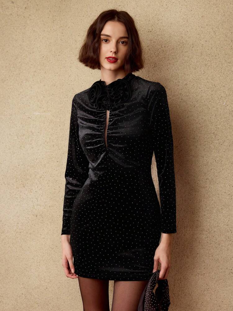 VELVET RHINESTONE KEYHOLE NECK STEREO FLOWER DETAIL SHORT DRESS