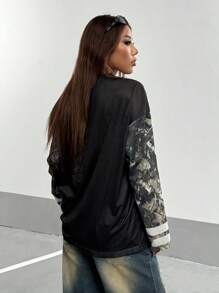 StreetHx 女式街头运动复古树叶印花拼接大字母和数字 V 领长袖 T 恤，秋季图案 T 恤女式春季上衣