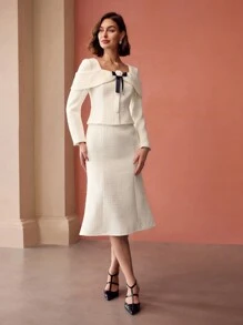 MOTF PREMIUM فستان ميدي بقصة حورية البحر مع زخرفة أمامية على شكل ربطة عنق وزهرة ثلاثية الأبعاد وياقة على شكل قلب وحافة متباينة من نسيج التويد