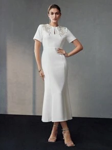 MOTF PREMIUM 假珍珠繡花設計人魚裙擺連身裙 - 白色 - 查看 5