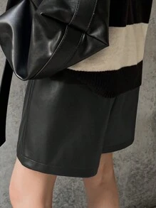FRIFUL Women's Fashion PU Leather Pleated Loose Shorts