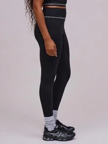 Musera Sport 撞色缝线运动紧身裤，适用于板式网球、网球、匹克球和健身房运动。 - 黑色 - 查看 3