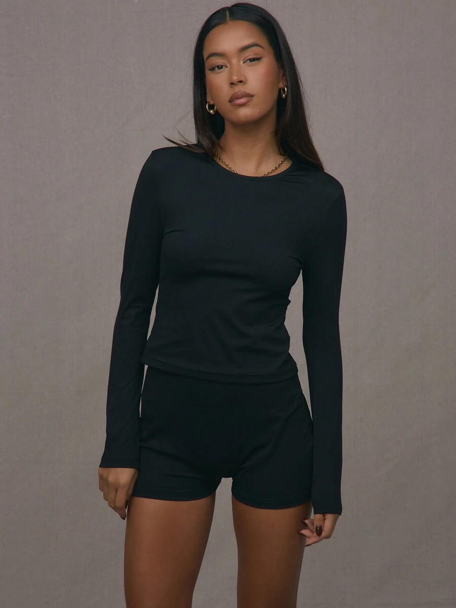 MUSERA 黑色长袖修身上衣，适合春夏度假穿着 - 黑色 - 查看 1