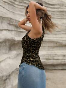 GENKIRA Blusa de hombro oblicuo versátil y elegante con estampado de leopardo para múltiples ocasiones - Amarillo - Ver 2