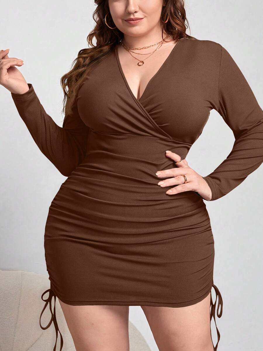 SHEIN Privé 大码纯色优雅褶皱长袖修身连衣裙，秋季休闲装