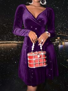 Allurite 女士优雅甜心领腰部收腰天鹅绒连衣裙，秋季 - 紫色 - 查看 4