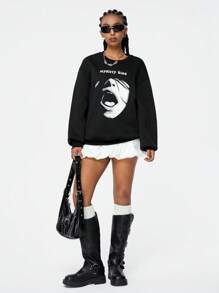 SHEIN EZwear Women Round Neck Long Sleeve Letter & Figure Print Casual T-Shirt For Christmas