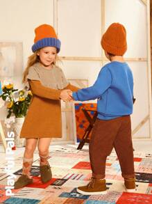 SHEIN Set de 2 piezas para niños pequeños - Suéter de cuello redondo de manga larga con estampado de dibujos animados lindo/vintage/casual/de vuelta a la escuela y pantalones, adecuado para la escuela y exteriores, primavera/otoño/invierno