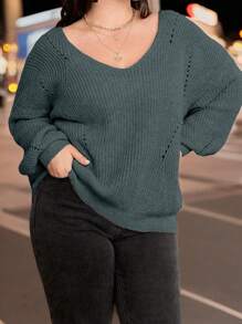 Calvaya 大码女式休闲纯色 V 领灯笼袖套头衫，冬季