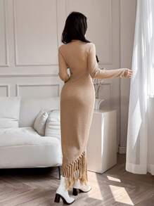 Feyla 1 件女式纯色圆领长袖修身流苏下摆连衣裙，简约设计长款晚礼服 - 卡其色 - 查看 3