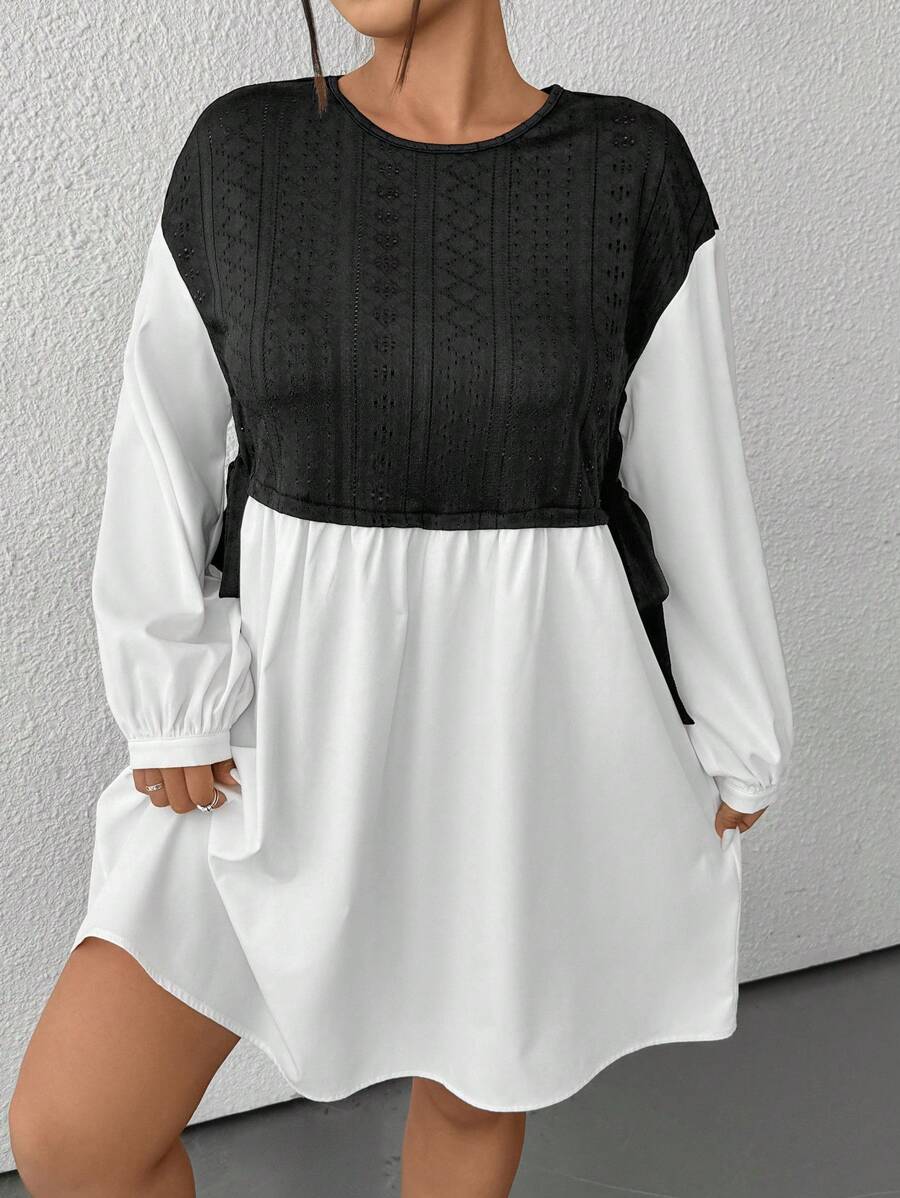 SHEIN EZwear 大码拼色圆领长袖百褶下摆休闲短款连衣裙 - 黑與白 - 查看 1