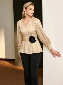 MOTF Soiréza Parte superior tipo peplum de fiesta con contraste de flor estereoscópica, manga farol y escote en V - Dorado - Ver 4