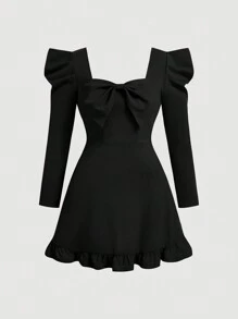 SHEIN MOD 大码喇叭袖红色蝴蝶结圣诞连衣裙 - 黑色 - 查看 1