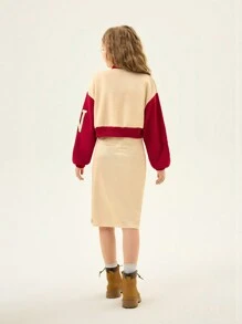 SHEIN Explorewe 2 件套女童运动条纹修身连衣裙和羊毛刺绣夹克套装 - 彩色 - 查看 2