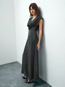 Maija Elegantes langes Kleid mit drapiertem Ausschnitt, Puffärmeln, geraffter Taille und A-Linie, glänzender Satin, geeignet für Partys, Valentinstag