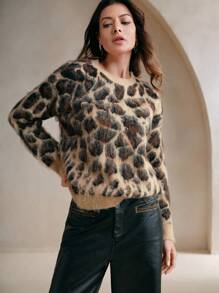 Anewsta Retro American Leopard Print Fleece Crew Neck Sweater Knit Pullover Fall Winter Outfit - Brown - View 5