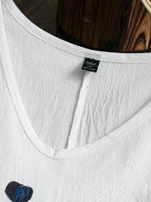 SHEIN LUNE Áo sơ mi thường ngày in họa tiết sống động cỡ lớn cho nữ - trắng - Xem 3