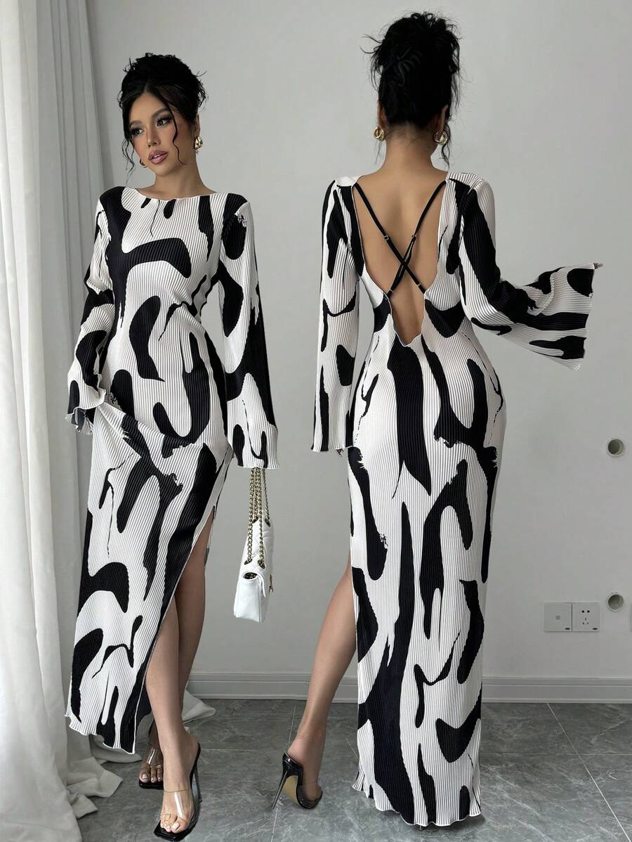 Rafferiza Đầm Maxi dài tay hở vai in họa tiết toàn thân cho nữ - Đen và trắng - Xem 1