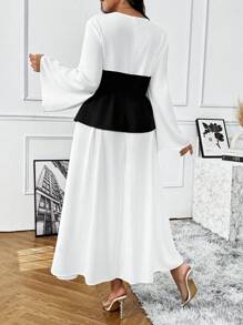 Franclia Plus Size Women Colorblock 2 In 1 Bell Sleeve Long Dress - Black and White - View 2