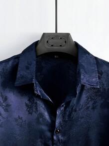 Manfinity RSRT Men's Front Button Short Sleeve Casual Shirt