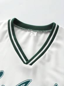 SHEIN 2pcs/Set Teen Boys Casual V-Neck Collegiate Style Outfit - Dark Green - View 5