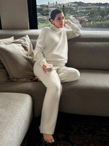 SHEIN 2 件孕妇高领落肩长袖毛衣和针织裤套装，裤子套装，秋季，冬季 - 杏色 - 查看 1