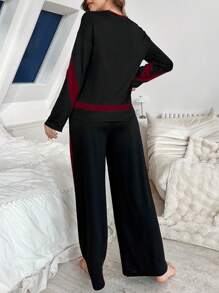 Bộ đồ ngủ nữ in chữ khối màu, chi tiết ấm cúng và thanh lịch, trang phục thu đông - Màu Đỏ Sâu - Xem 2