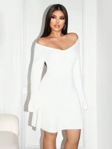 Zolique New White Women Mini Flare Dress With V-Neck, Sweater Dress For Autumn & Winter