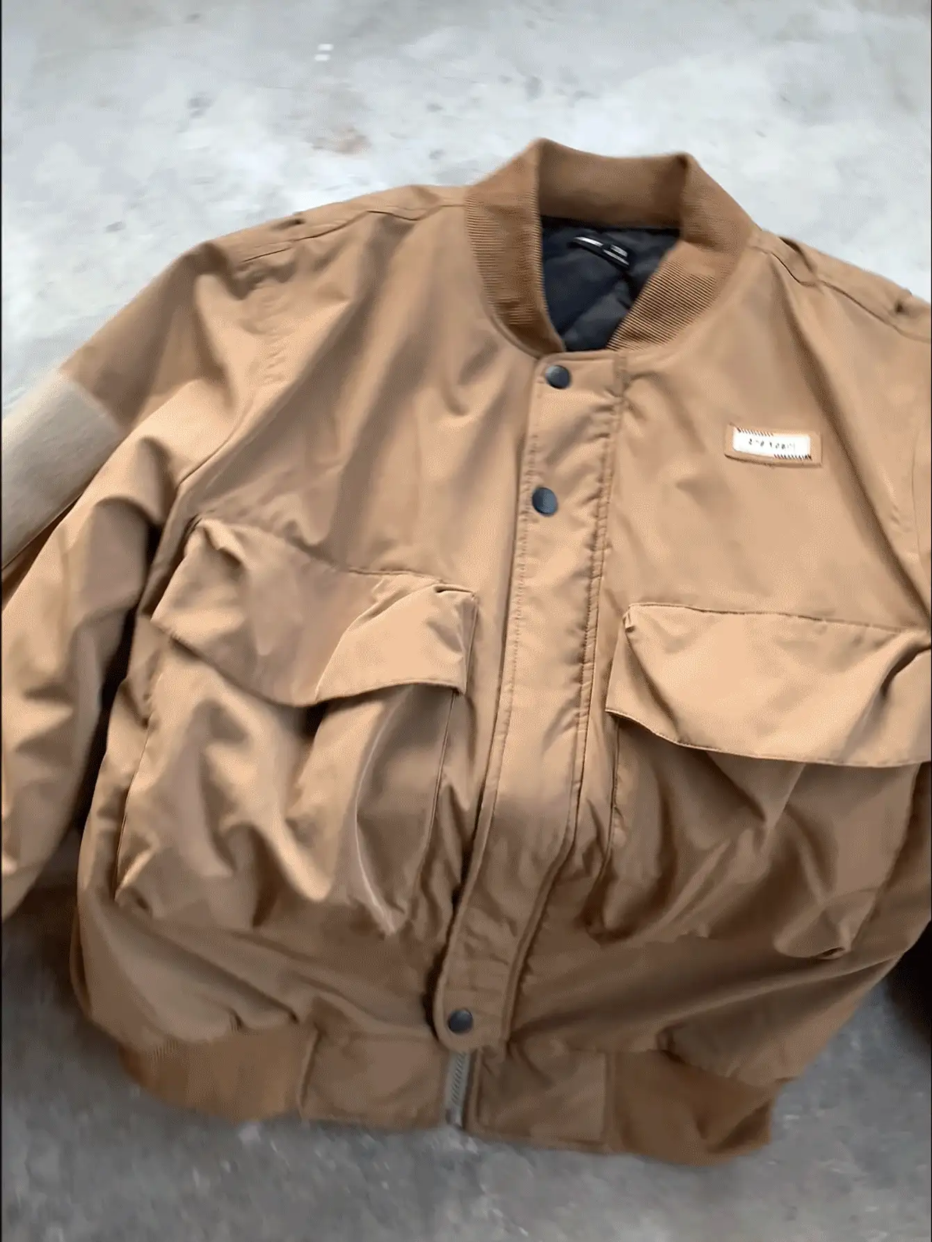 Manfinity Hypemode Men's Long Sleeve Front Button Badge & Large Pocket Padded Casual Jacket, Winter - Khaki - View 3