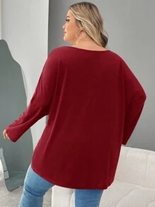 SHEIN CURVE+ Plus Size Red V-Neck Casual Long Sleeve Red T-Shirt