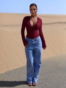 SHEIN BAE Women's Slim Fit V-Neck Lace Splice Solid Color Long Sleeve T-Shirt, White, For Outdoor Wear In Autumn