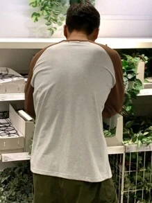 DAZY Men's Casual Contrastive Patchwork Person & Letter Print T-Shirt, Autumn - Grey - View 2