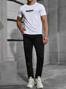 Manfinity LEGND Men Pocket Ripped Minimalist Jeans, Casual Everyday Wear